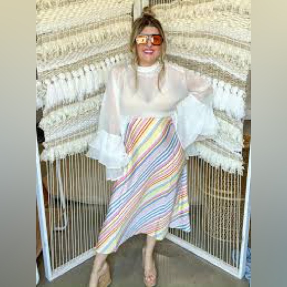 FRNCH Pastel Striped A-Line (selling the white ruffled blouse as well) - Picture 4 of 12